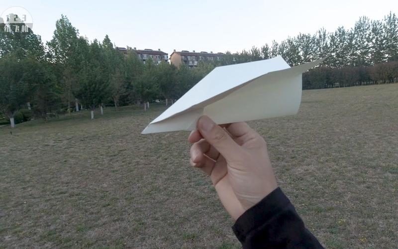 中国飞得最远的纸飞机